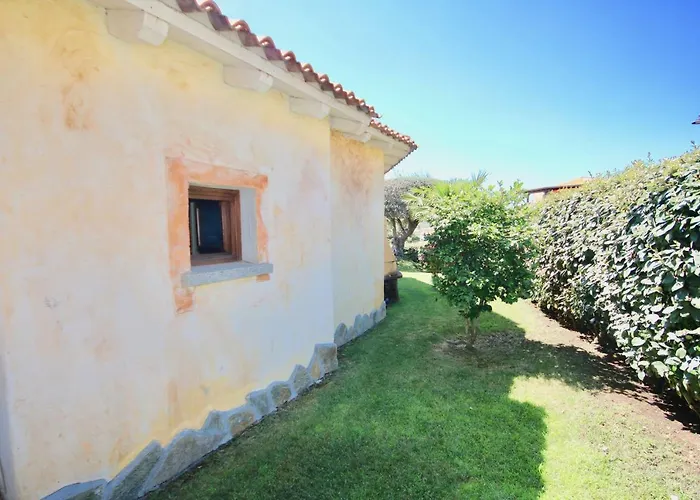 Mansion On The Hill *