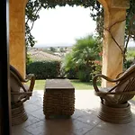 וילה Mansion On The Hill אולביה